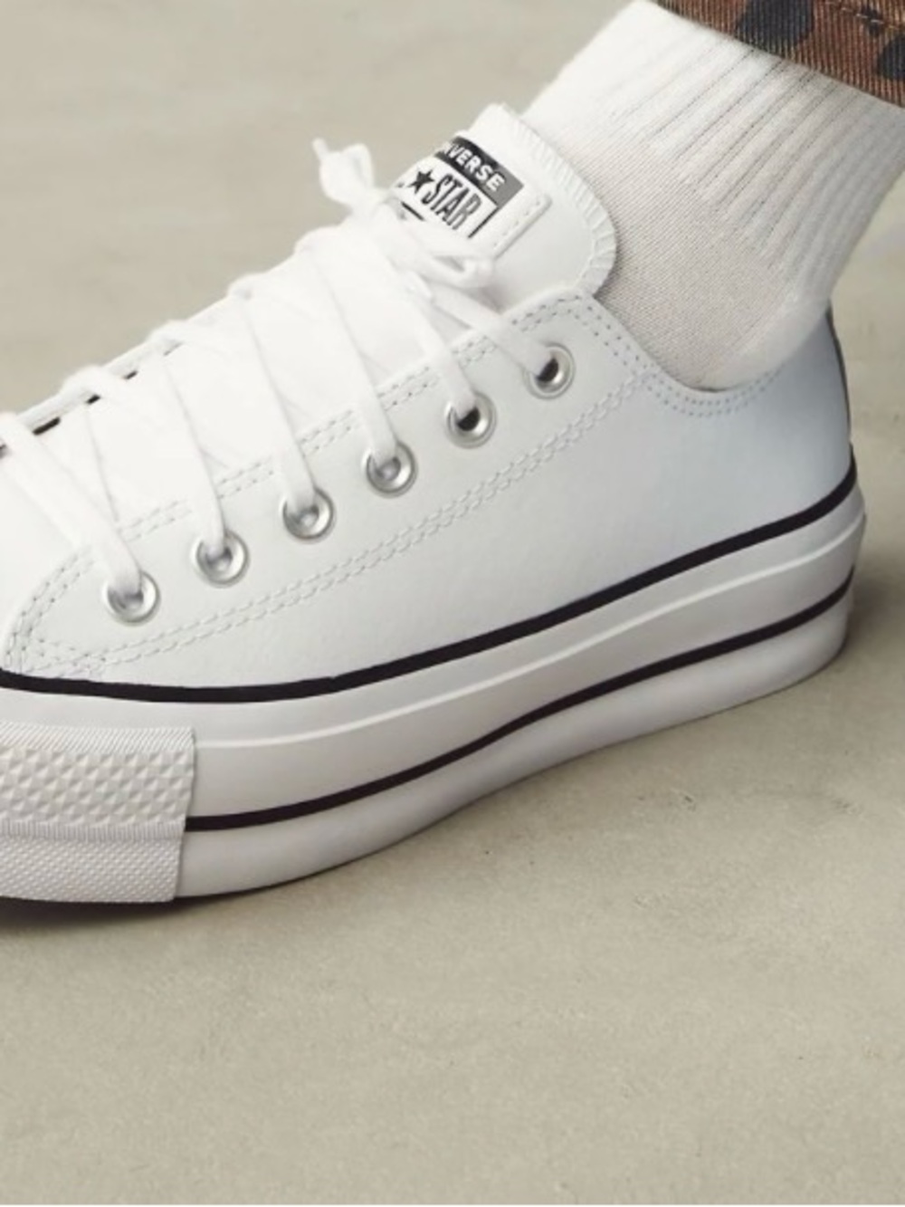 Converse Chuck Taylor All Star Lift Platform Low NWOT White Canvas Women’s 7.5